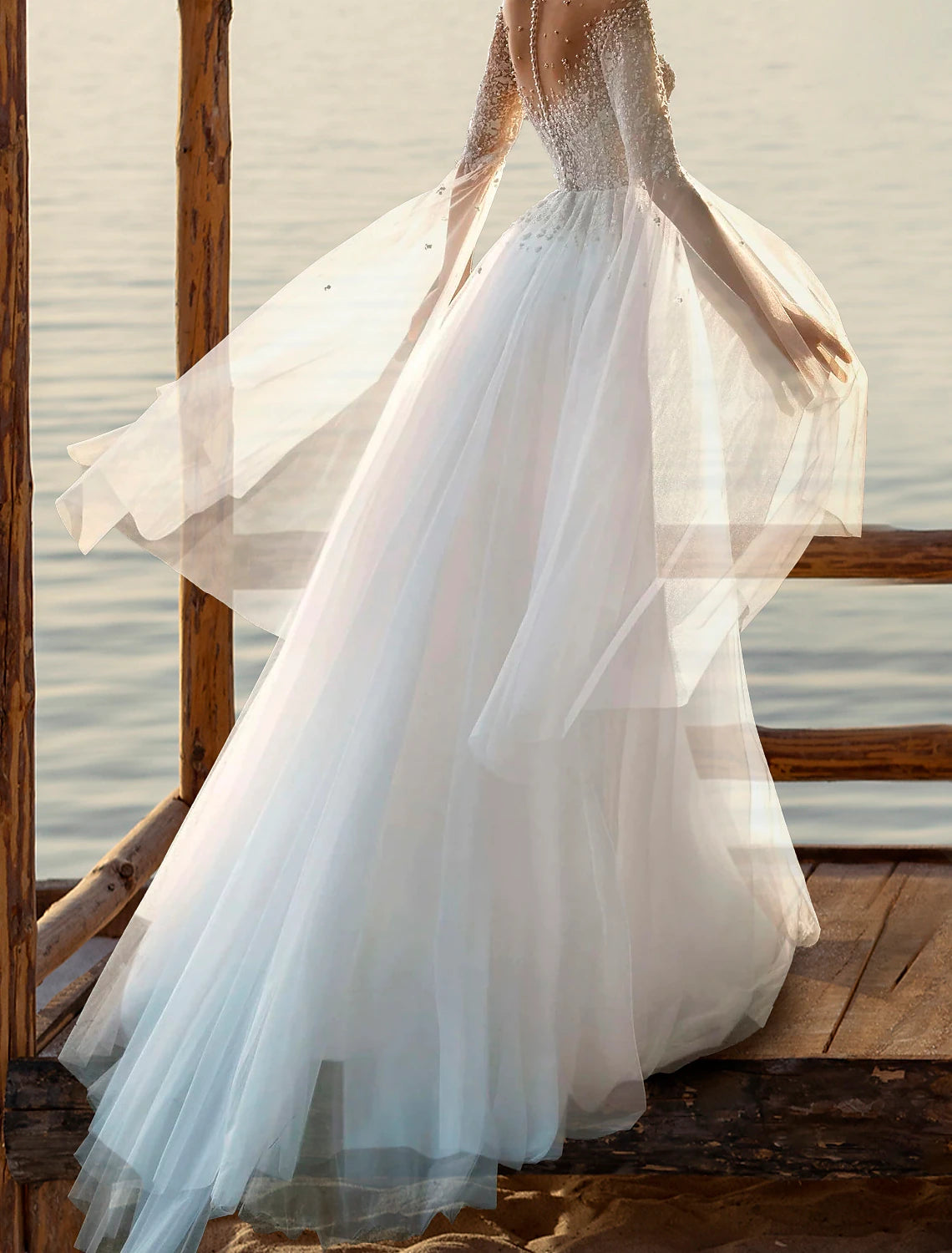 Beach Boho Wedding Dresses A-Line Illusion Neck Long Sleeve Court Train Tulle Bridal Gowns With Beading Appliques