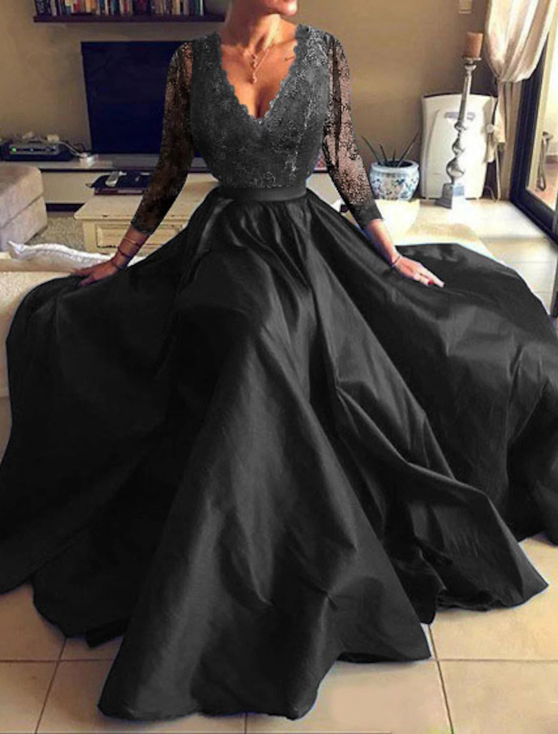 A-Line Evening Gown Floral Dress Party Wear Formal Evening Floor Length Long Sleeve V Neck Tulle with Pleats Appliques