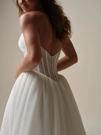 Wedding Dress A-Line Sweetheart Neckline Off-the-Shoulder Sleeveless Bridal Gown Formal Wear Dress