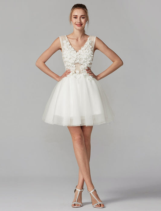 A-Line Party Dress Homecoming Short / Mini Sleeveless V Neck Lace Over Tulle with Crystals Appliques