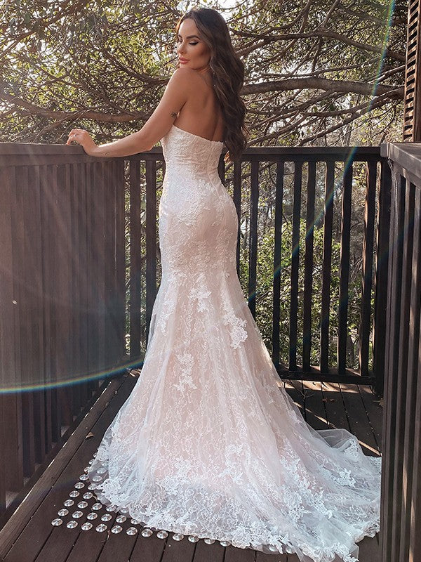 Trumpet/Mermaid Sweetheart Sleeveless Lace Applique Sweep/Brush Train Wedding Dresses