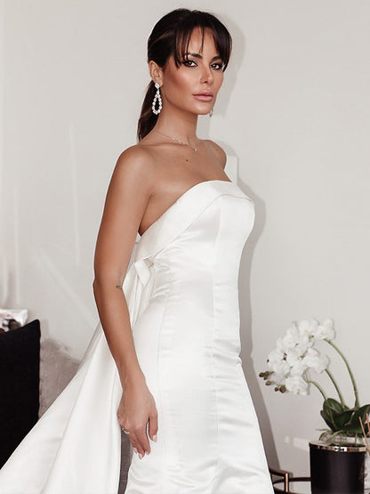 Sheath/Column Satin Ruffles Strapless Sleeveless Court Train Wedding Dresses