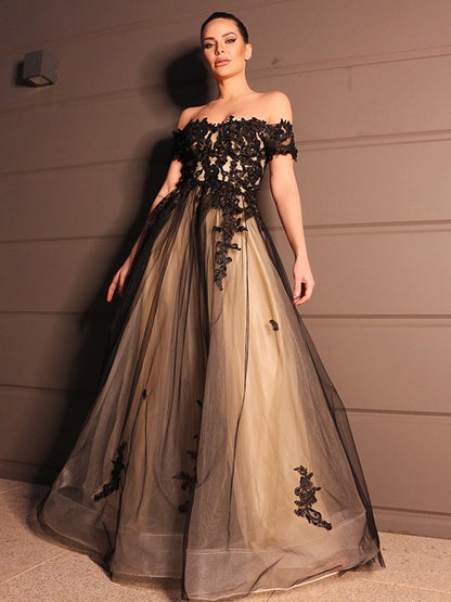 A-Line/Princess Tulle Applique Off-the-Shoulder Short Sleeves Floor-Length Wedding Dresses