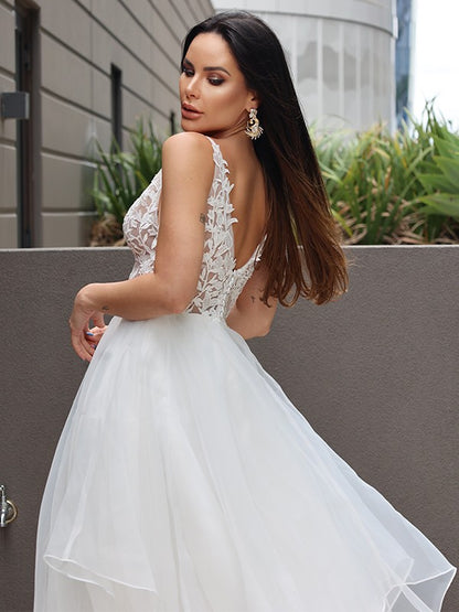 A-Line/Princess Lace Ruffles V-neck Sleeveless Sweep/Brush Train Wedding Dresses