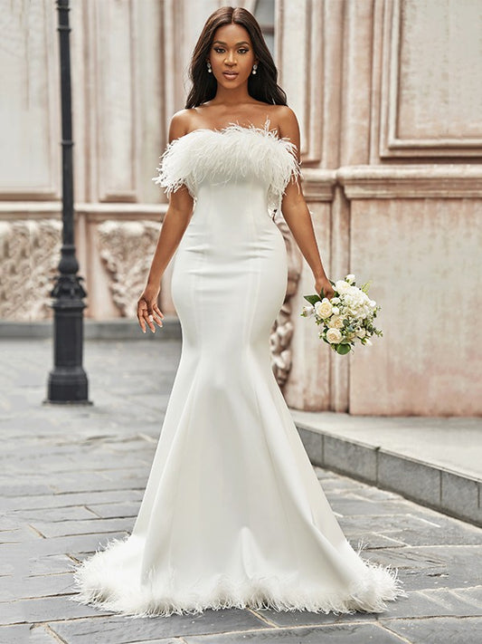 Trumpet/Mermaid Strapless Stretch Crepe Feathers/Fur Sleeveless Sweep/Brush Train Wedding Dresses