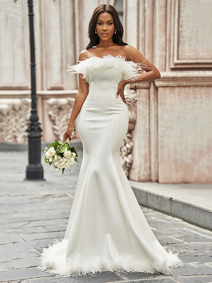 Trumpet/Mermaid Strapless Stretch Crepe Feathers/Fur Sleeveless Sweep/Brush Train Wedding Dresses