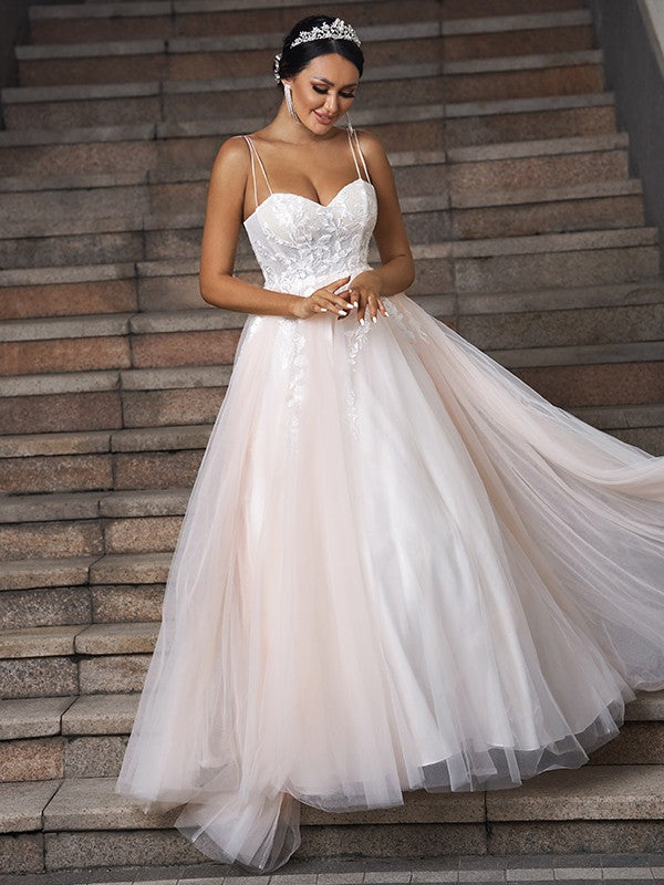 A-Line/Princess Tulle Applique Sweetheart Sleeveless Sweep/Brush Train Wedding Dresses     A-Line/Princess Tulle Applique Sweetheart Sleeveless Sweep/Brush Train Wedding Dresses