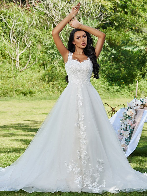 A-Line/Princess Lace Applique Sweetheart Sleeveless Sweep/Brush Train Wedding Dresses