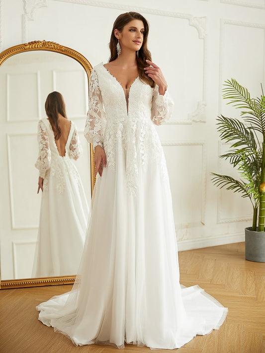 A-Line/Princess Tulle Lace V-neck Long Sleeves Court Train Wedding Dresses