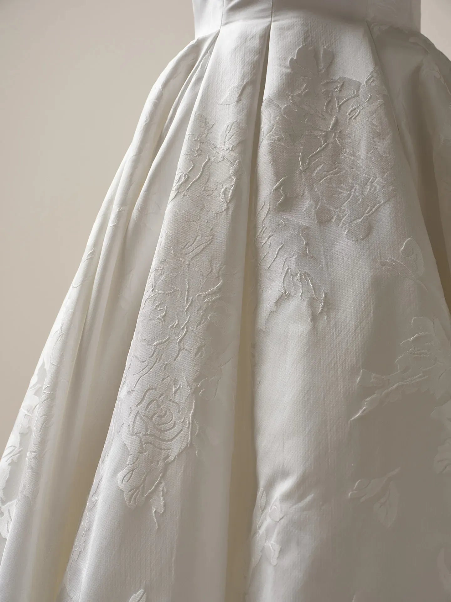Wedding Dress A-Line Off-the-Shoulder Sweetheart Sleeveless Jacquard Bridal Gown Formal Wear Dresses