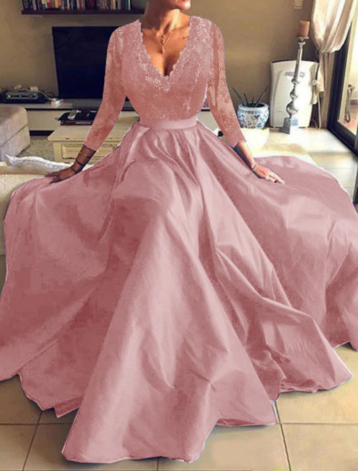 A-Line Evening Gown Floral Dress Party Wear Formal Evening Floor Length Long Sleeve V Neck Tulle with Pleats Appliques