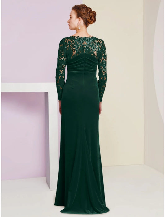 A-Line Mother of the Bride Dress Wedding Guest Party Elegant Scoop Neck Floor Length Velvet Long Sleeve with Lace Sequin Split Front