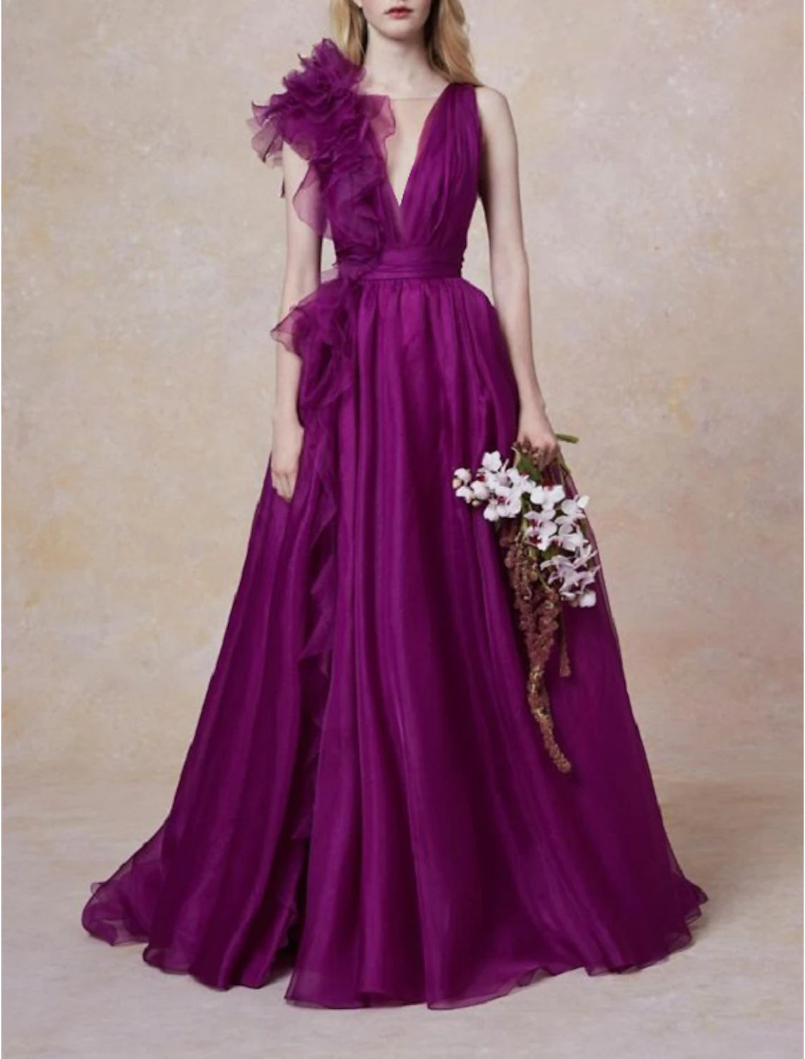 A-Line Evening Gown Celebrity Style Dress Formal Wedding Guest Floor Length Sleeveless V Neck Chiffon with Slit Pure Color