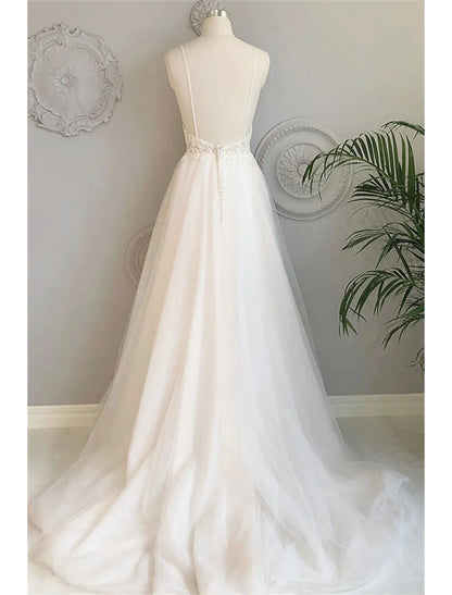 Beach Wedding Dresses A-Line Sweetheart Camisole Spaghetti Strap Court Train Lace Bridal Gowns With Buttons Appliques