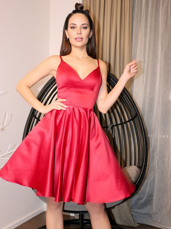 A-Line/Princess V-neck Sleeveless Satin Short/Mini Homecoming Dresses