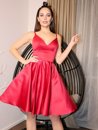 A-Line/Princess V-neck Sleeveless Satin Short/Mini Homecoming Dresses