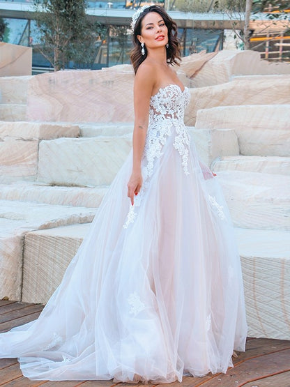 A-Line/Princess Sweetheart Tulle Applique Sleeveless Sweep/Brush Train Wedding Dresses