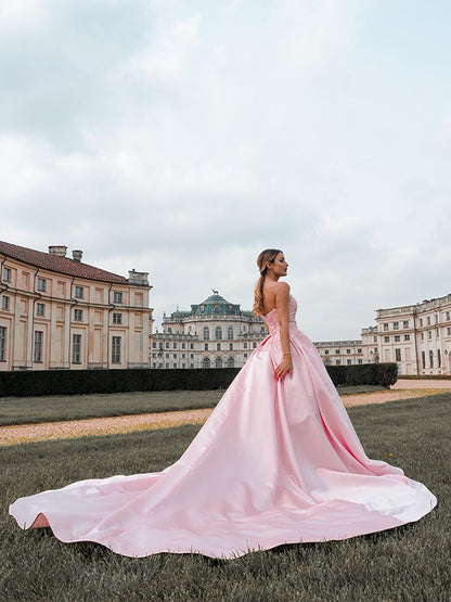 Ball Gown Satin Sweetheart Lace Sleeveless Court Train Dresses