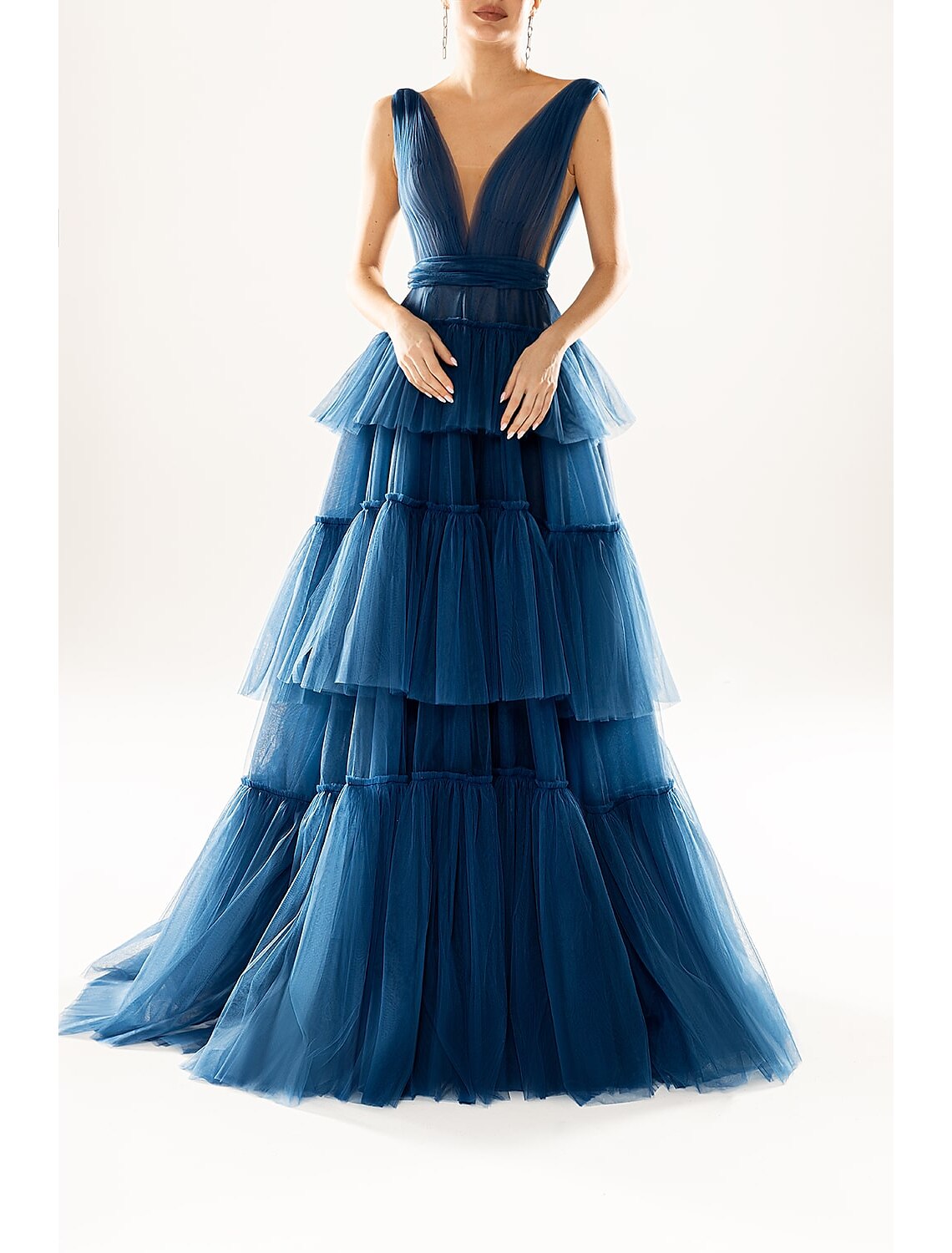 A-Line Elegant Princess Wedding Guest Formal Evening Dress V Neck Sleeveless Court Train Tulle with Tier Pure Color