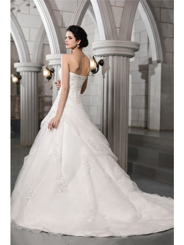 A-Line/Princess Sweetheart Sleeveless Beading Applique Long Organza Wedding Dresses