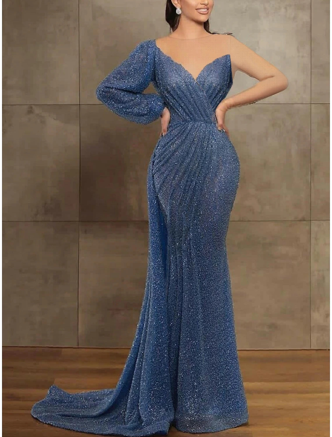 Mermaid / Trumpet Evening Gown Elegant Christmas Dress Formal Court Train Long Sleeve Illusion Neck Sequined with Pleats Sequin