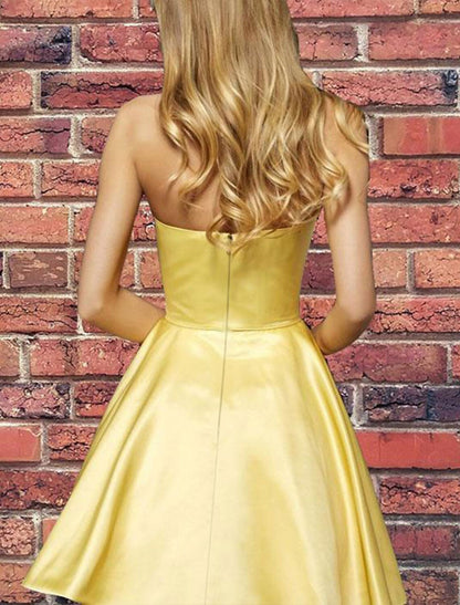 A-Line Hot Flirty Homecoming Cocktail Party Dress Strapless Sleeveless Short / Mini Satin with Sleek Pleats