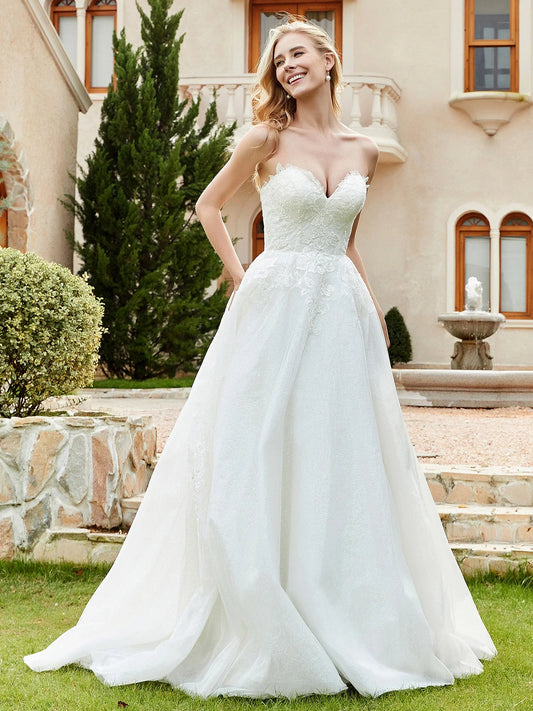 Wedding Dress Heart-shaped collar Strapless Lace Ruched Sweep Train Sweet Fantastic Dress