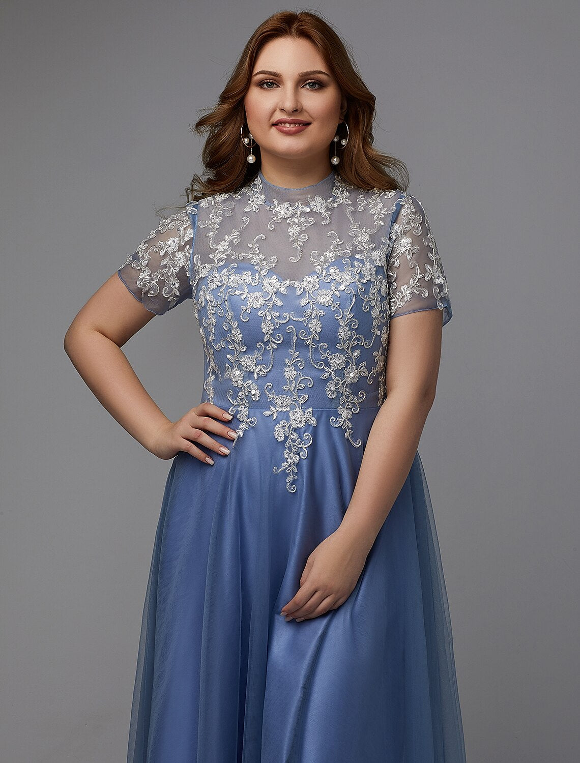 A-Line Plus Size Dress Wedding Guest Floor Length Short Sleeve High Neck Lace Lace-up with Appliques