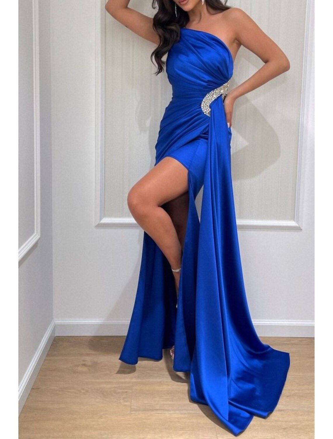 Mermaid / Trumpet Evening Gown Cut Out Dress Formal Wedding Guest Sweep / Brush Train Sleeveless One Shoulder Bridesmaid Dress Charmeuse with Rhinestone Ruched Slit