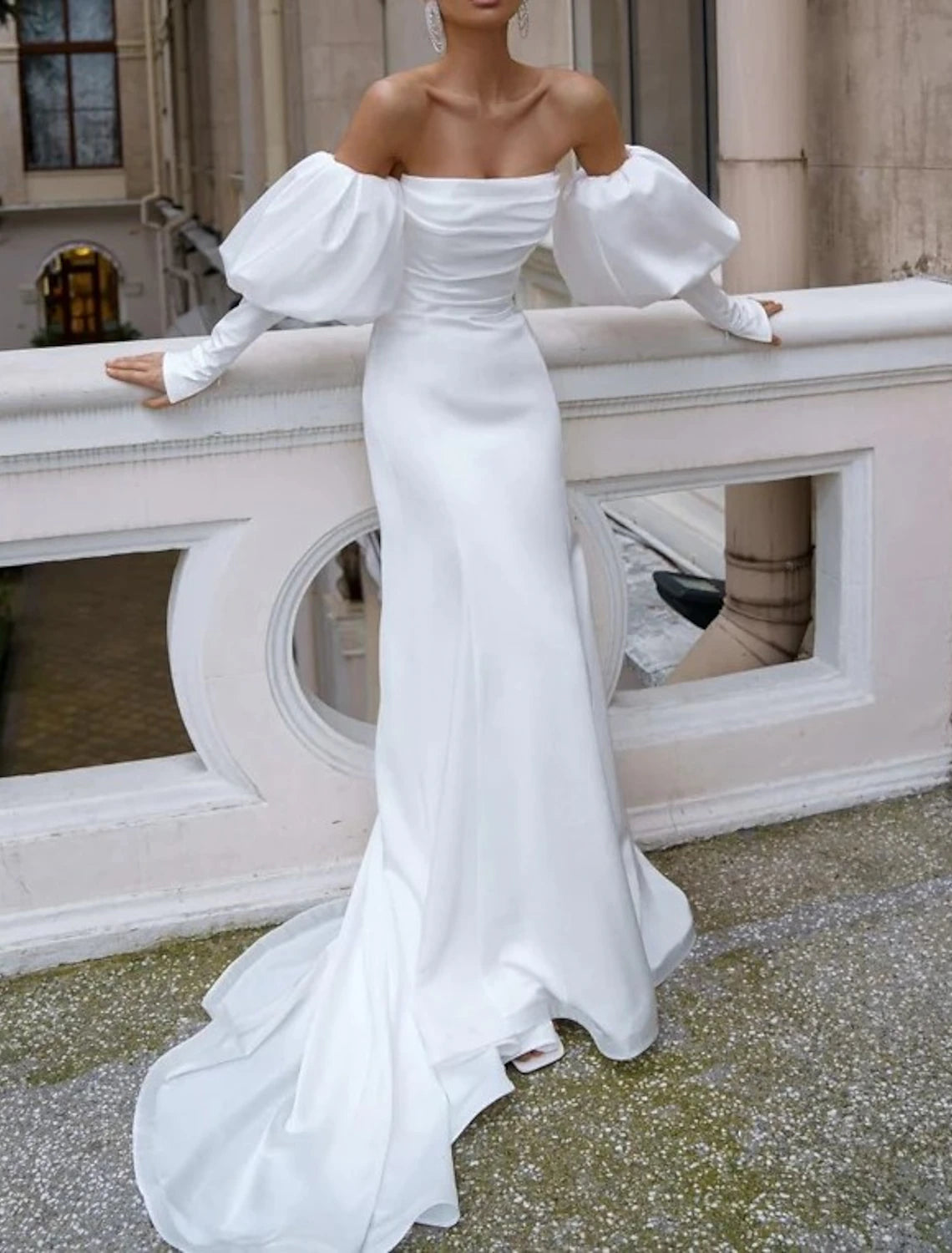 Hall Casual Wedding Dresses Mermaid / Trumpet Off Shoulder Long Sleeve Court Train Satin Bridal Gowns With Ruched Solid Color