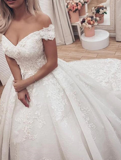 Engagement Formal Wedding Dresses Ball Gown Off Shoulder Cap Sleeve Chapel Train Lace Bridal Gowns With Appliques Summer Fall Wedding Party