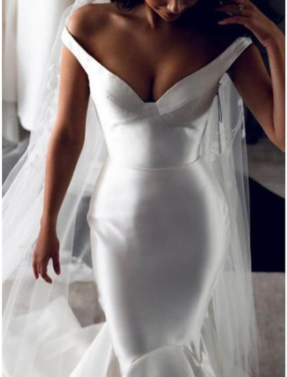 Formal Wedding Dresses Mermaid / Trumpet Off Shoulder Sleeveless Court Train Satin Bridal Gowns With Pleats