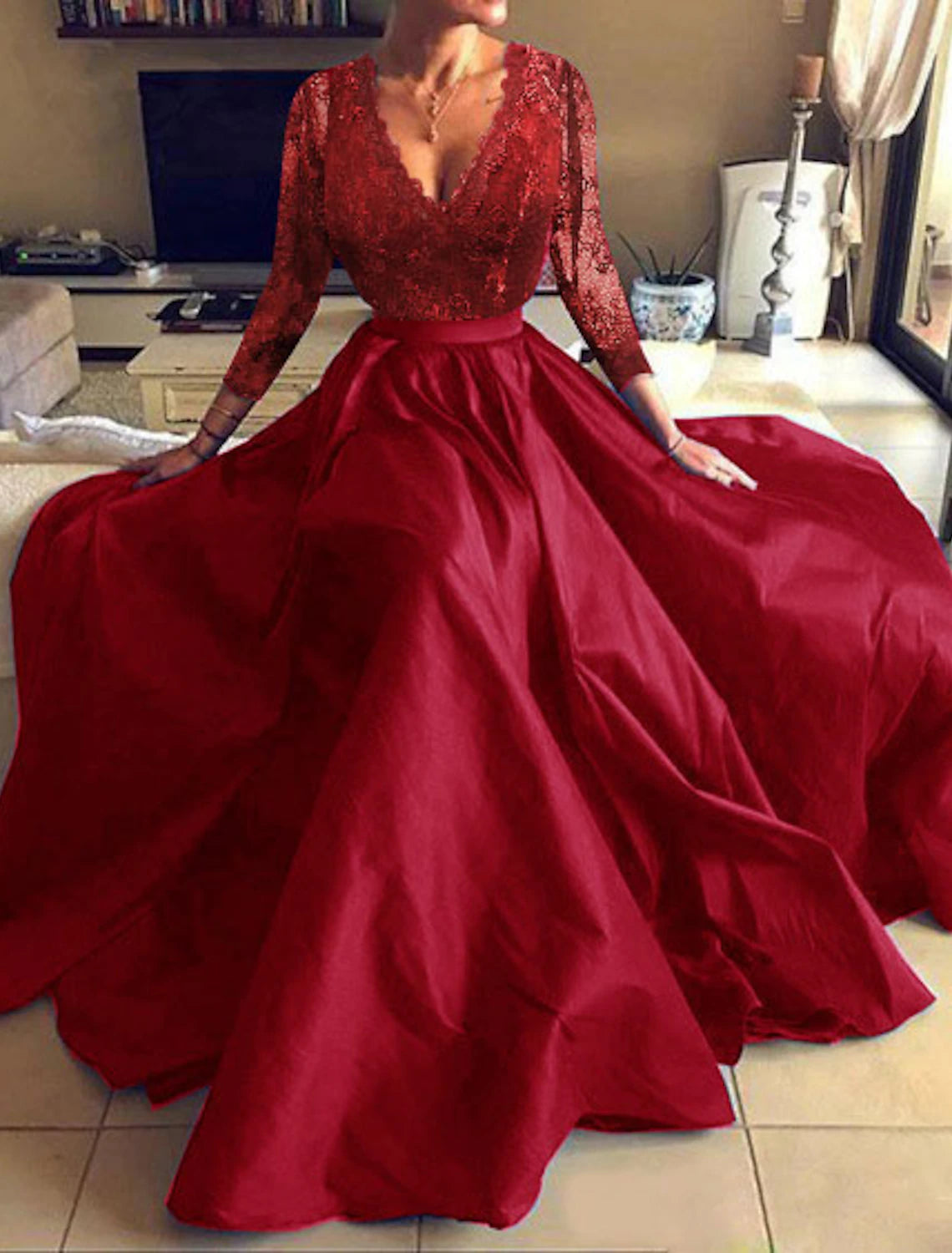 A-Line Evening Gown Floral Dress Party Wear Formal Evening Floor Length Long Sleeve V Neck Tulle with Pleats Appliques