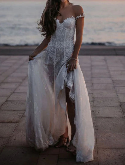 Beach Open Back Boho Wedding Dresses A-Line Off Shoulder Cap Sleeve Court Train Lace Bridal Gowns With Appliques Solid Color Summer Fall Wedding Party