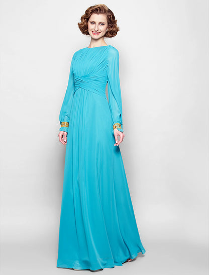 A-Line Mother of the Bride Dress Vintage Inspired Bateau Neck Floor Length Chiffon Long Sleeve No with Pleats