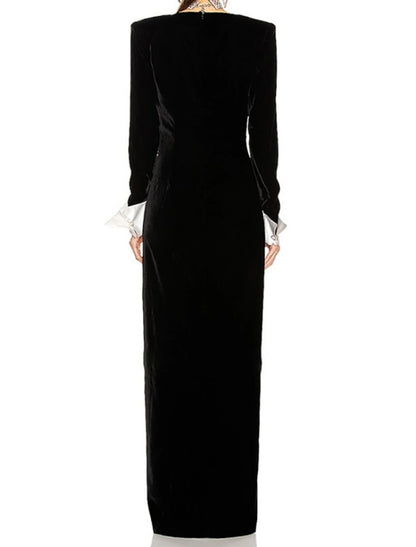 A-Line Evening Gown Elegant Dress Formal Black Dress Floor Length Long Sleeve V Neck Velvet with Buttons Slit