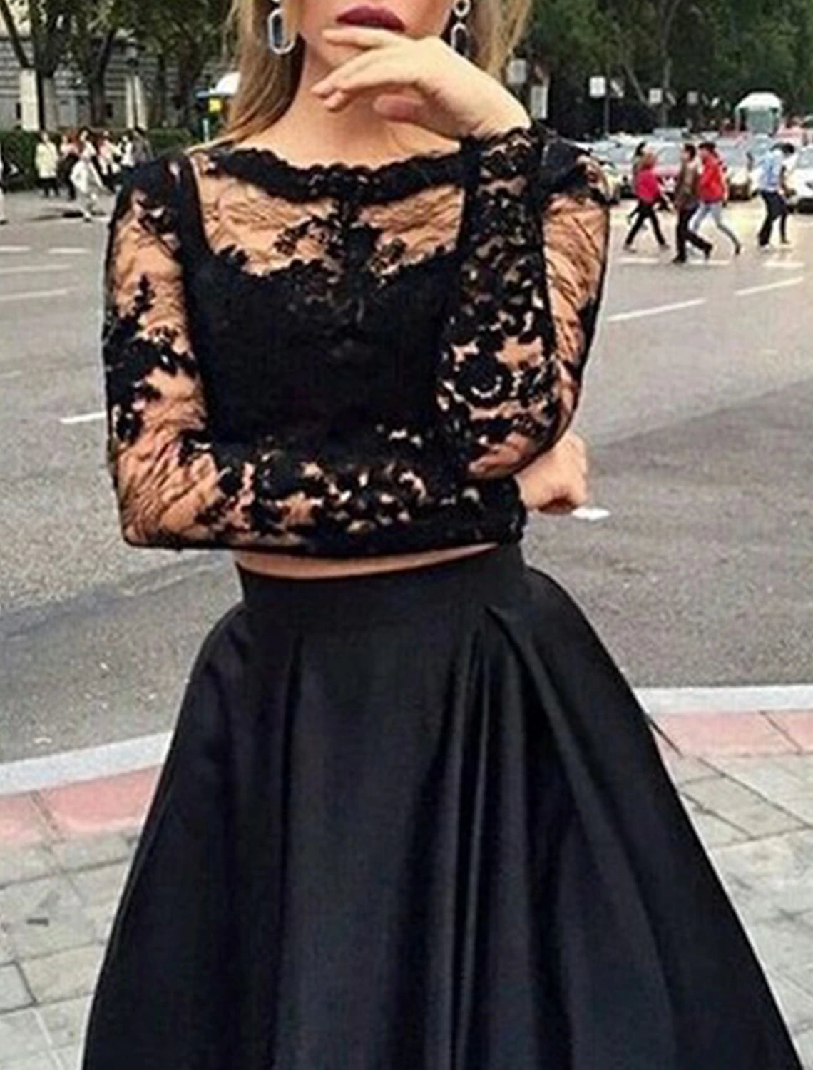 A-Line Evening Dress Black Dress Vintage Dress Masquerade Floor Length Long Sleeve Jewel Neck Gothic Satin with Appliques