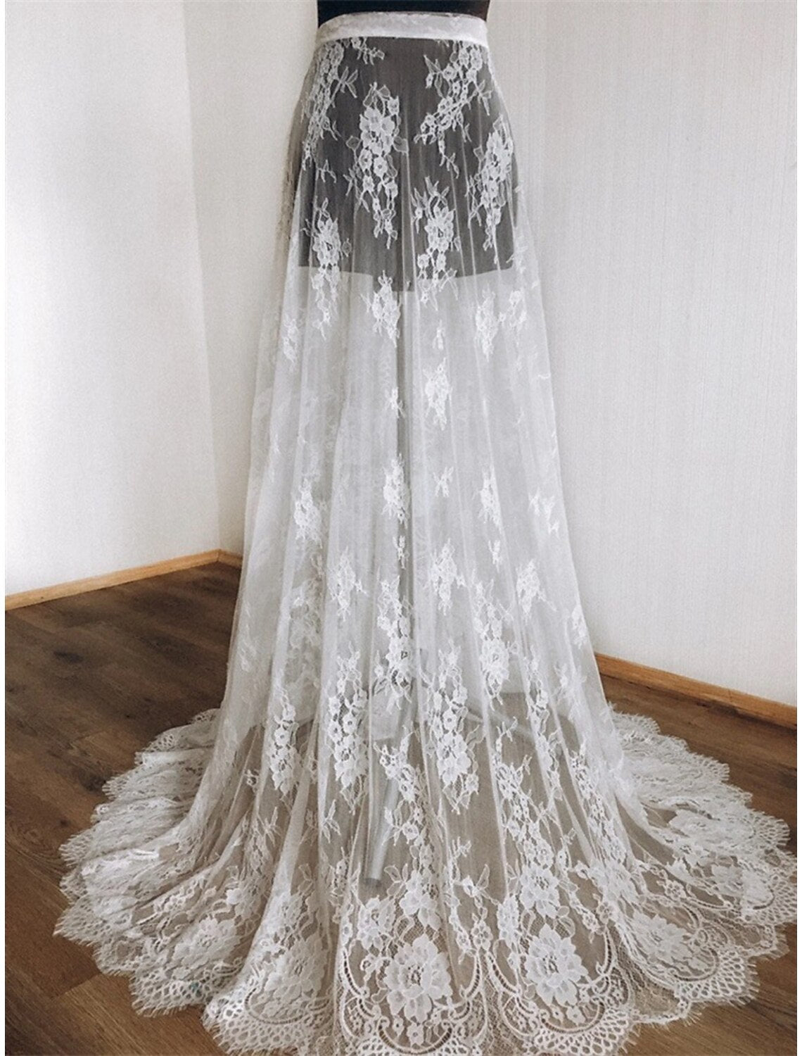 Boho Wedding Dresses A-Line Separates Separates Sweep / Brush Train Lace OverSkirts Bridal Gowns With Appliques Solid Color