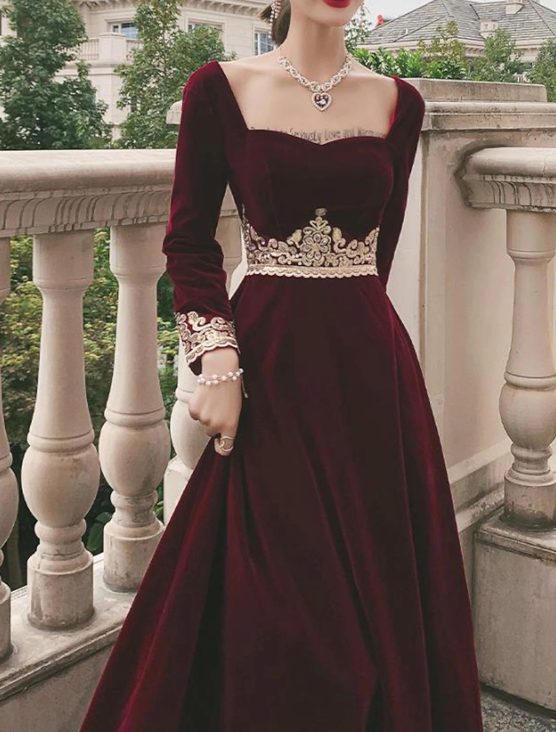 Chrismas Dress A-Line Vintage Dress Halloween Party Wear Floor Length Long Sleeve Scoop Neck Fall Wedding Guest Appliques Evening Dress