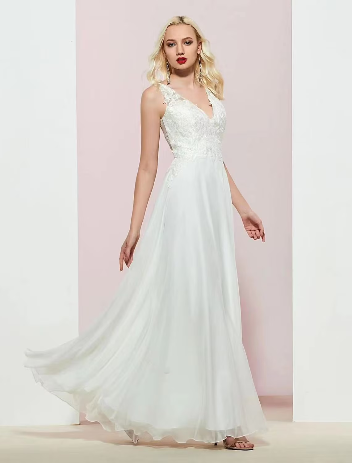 A-Line Evening Gown Open Back Dress Wedding Party Floor Length Sleeveless V Neck Chiffon with Appliques