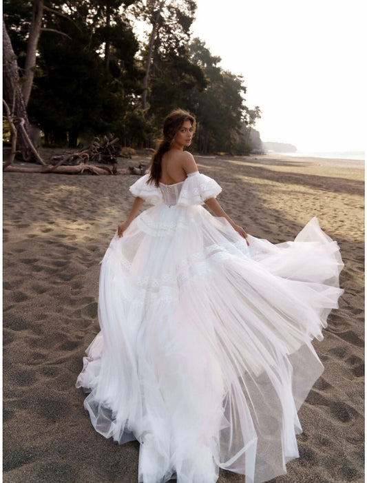 Beach Boho Wedding Dresses Court Train A-Line Short Sleeve Sweetheart Lace With Solid Color